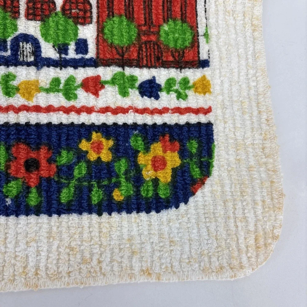 1970s Dish‎ Towel & Dishcloth Set by Sayco Kitchen Towels Row Home Country Town